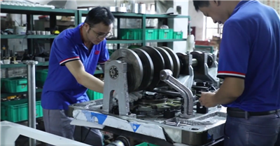 Capsule filling machine assembly